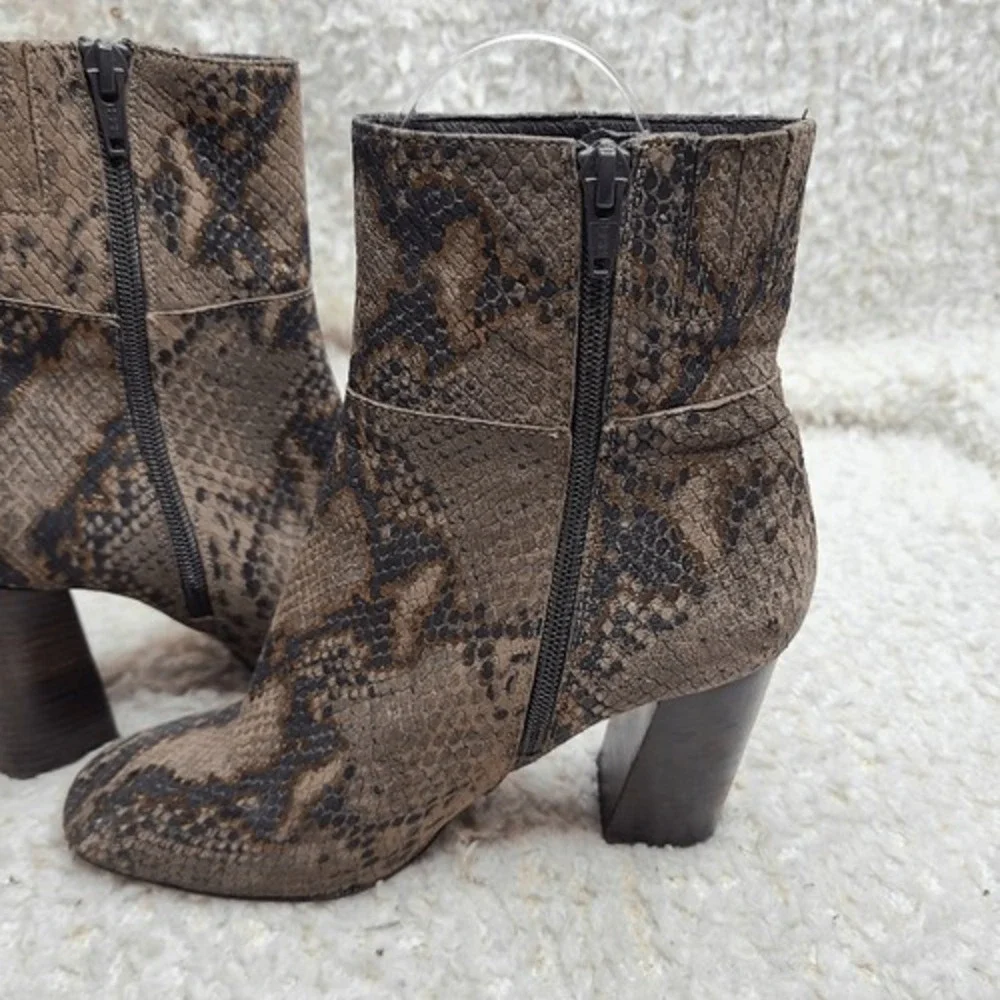 Free People‎ Nolita Snakeskin Ankle Boots sz 38